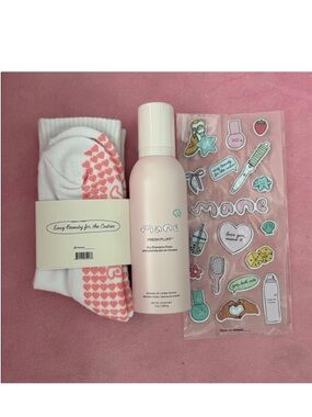 Mane by Jen Atkin trio Fresh Fluff dry shampoo foam, grip socks & puffy stickers